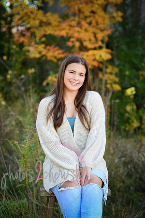 Rylie [peek] 19