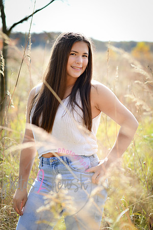 Rylie [peek] 38