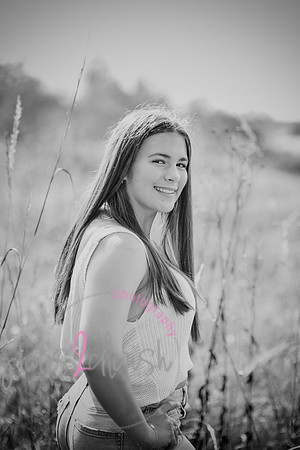 Rylie [peek] 40