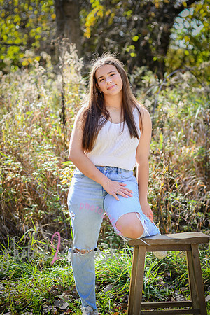 Rylie [peek] 46