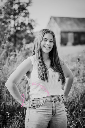 Rylie [peek] 50