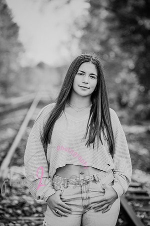 Rylie [peek] 53