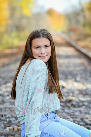 Rylie [peek] 58