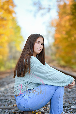 Rylie [peek] 59
