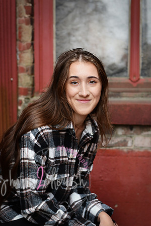 Carmella [MHS Class of 2025] proofs 041