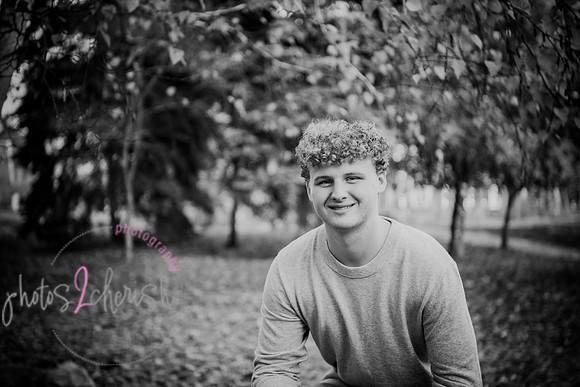 Ben [senior photos] 030