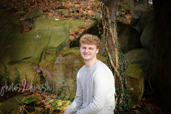 Ben [senior photos] 090