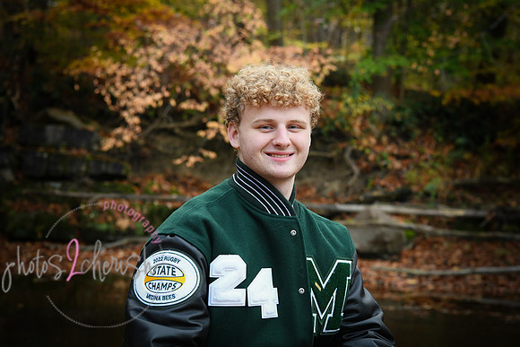 Ben [senior photos] 258