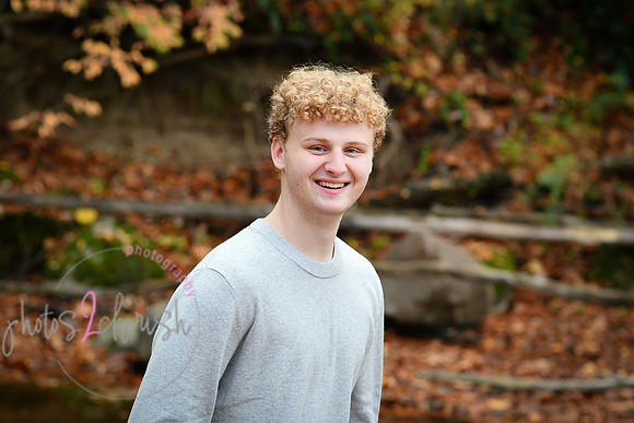 Ben [senior photos] 272