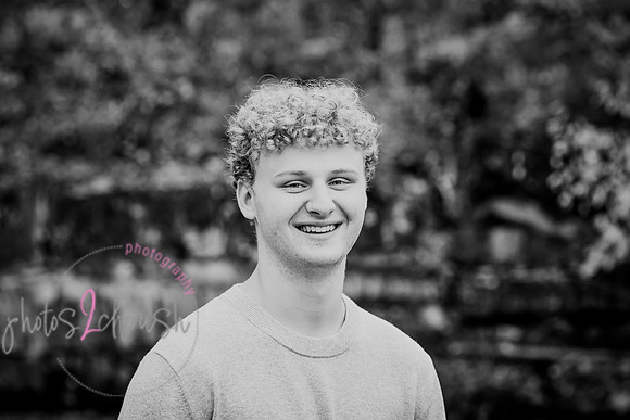 Ben [senior photos] 286