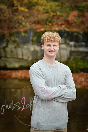 Ben [senior photos] 292