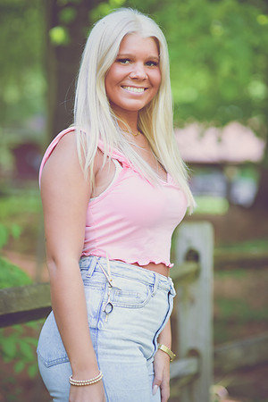 Katie [class of 2024] 083