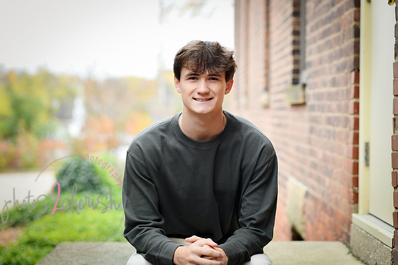 Nathan A [senior photos] 091