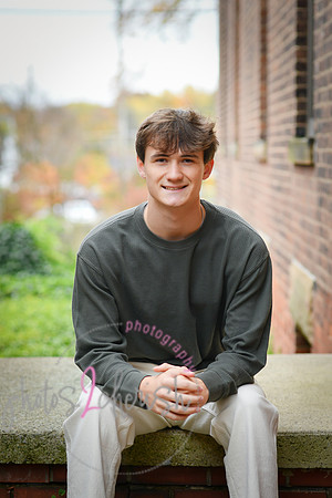 Nathan A [senior photos] 092