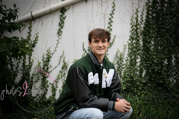 Nathan A [senior photos] 138