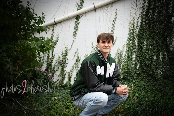 Nathan A [senior photos] 139