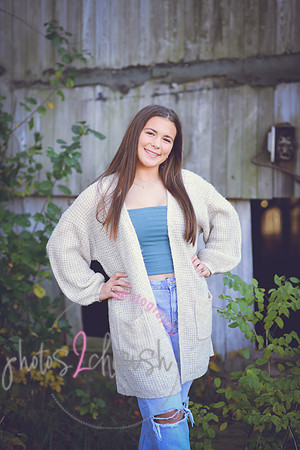 Rylie [senior photos] 013