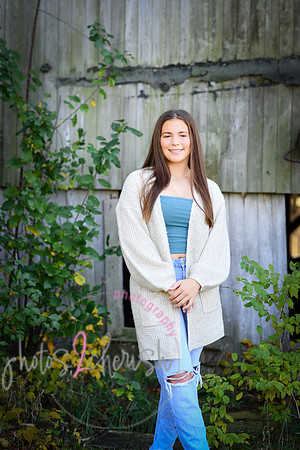 Rylie [senior photos] 016