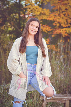Rylie [senior photos] 135