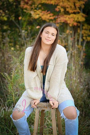 Rylie [senior photos] 140