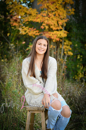 Rylie [senior photos] 159