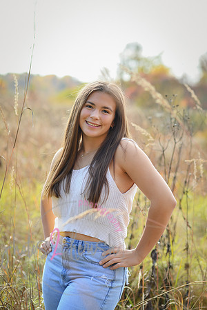 Rylie [senior photos] 190