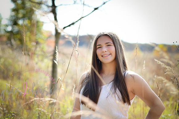 Rylie [senior photos] 211