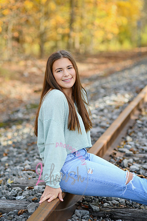 Rylie [senior photos] 265