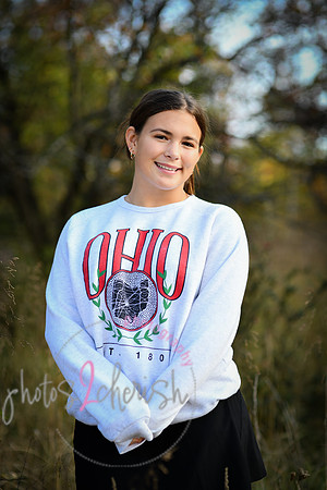 Rylie [senior photos] 320
