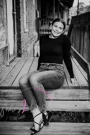 Rylie [senior photos] 329