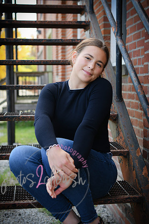 Rylie [senior photos] 368