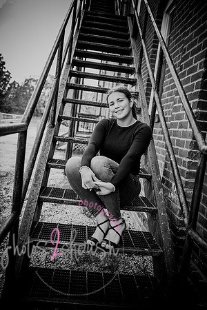 Rylie [senior photos] 371