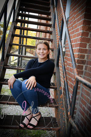 Rylie [senior photos] 376