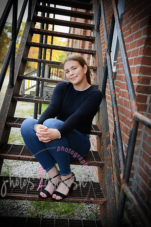 Rylie [senior photos] 378