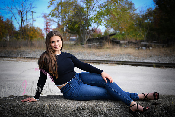 Rylie [senior photos] 396