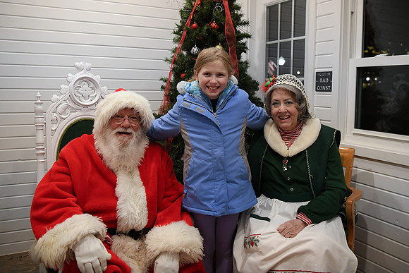 CLW Santa Photos [Case] 10