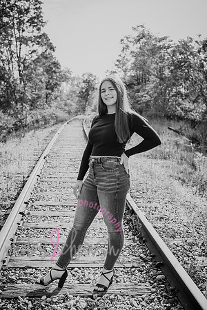 Rylie [senior photos] 441