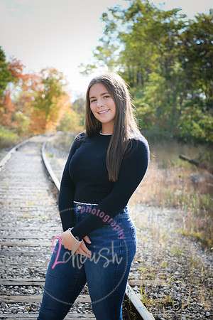 Rylie [senior photos] 452