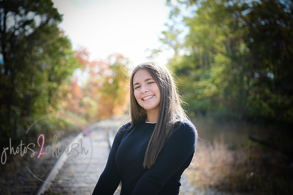 Rylie [senior photos] 458