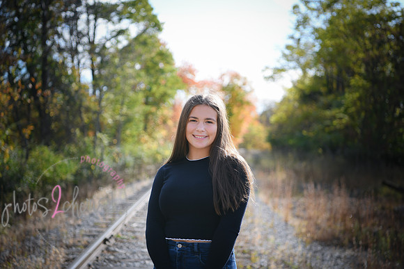 Rylie [senior photos] 468
