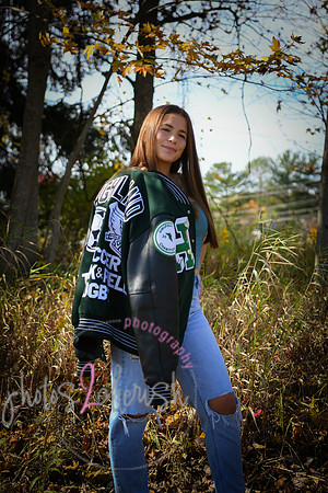Rylie [senior photos] 477