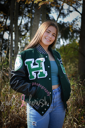 Rylie [senior photos] 489