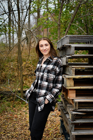 Carmella [MHS Class of 2025] 090 edited