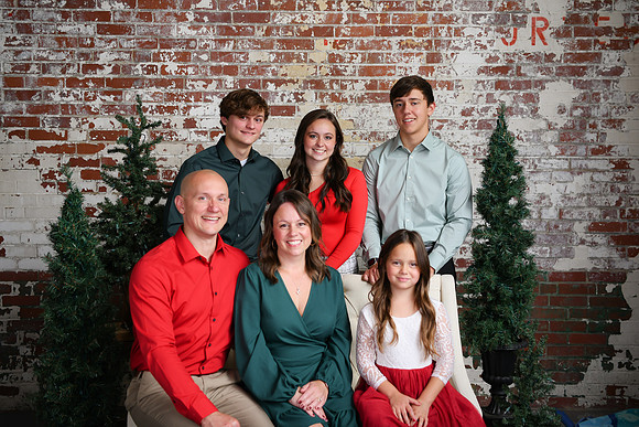 December Family Cover 019