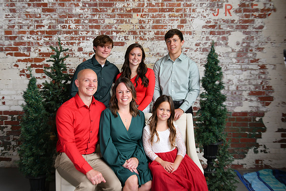 December Family Cover 021