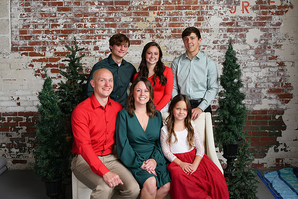 December Family Cover 023