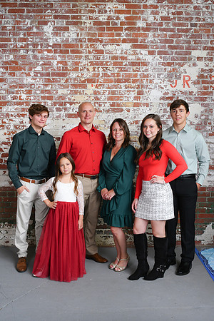 December Family Cover 035
