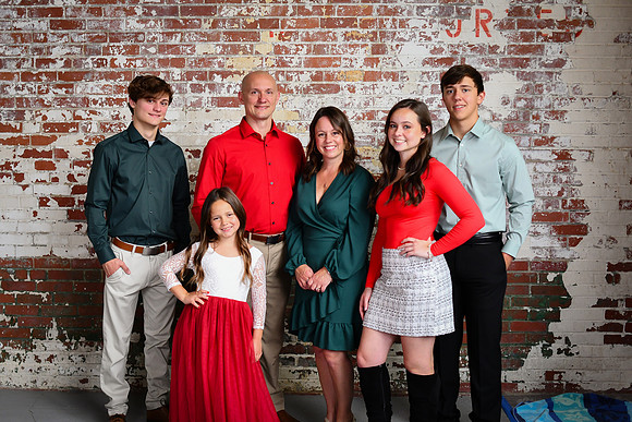 December Family Cover 037