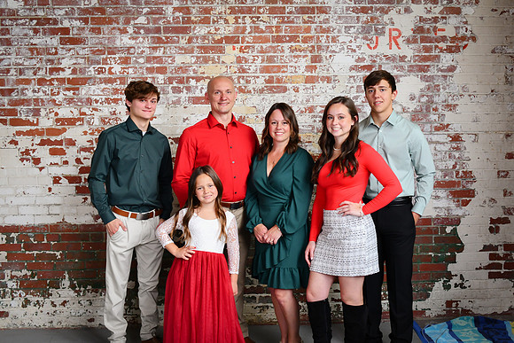 December Family Cover 042