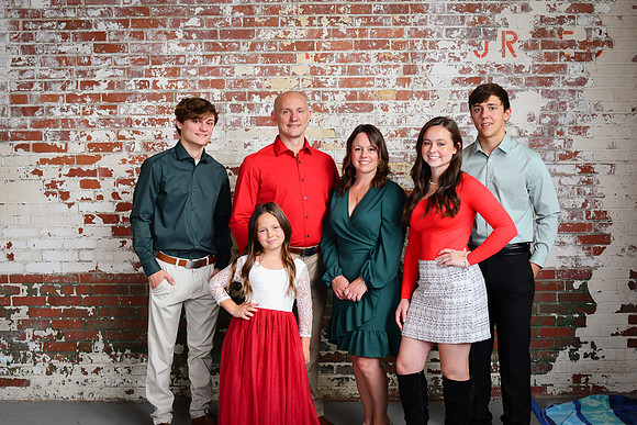 December Family Cover 043